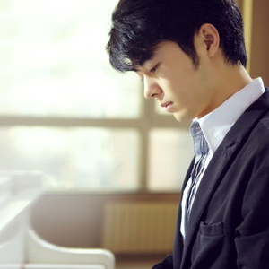 宋雨琦喷水自慰好爽
